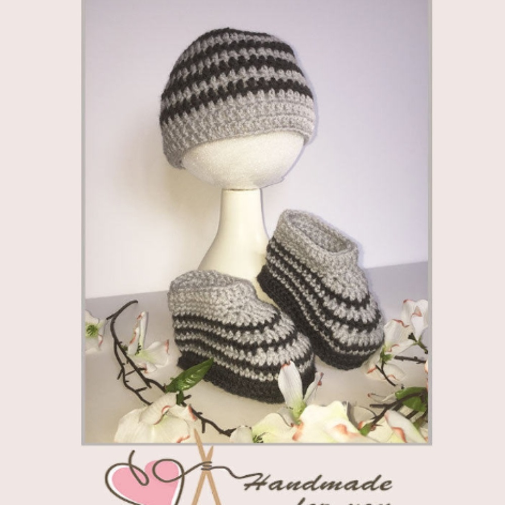 NWT Hand made in Europe - Artisan Baby set 6-9mo